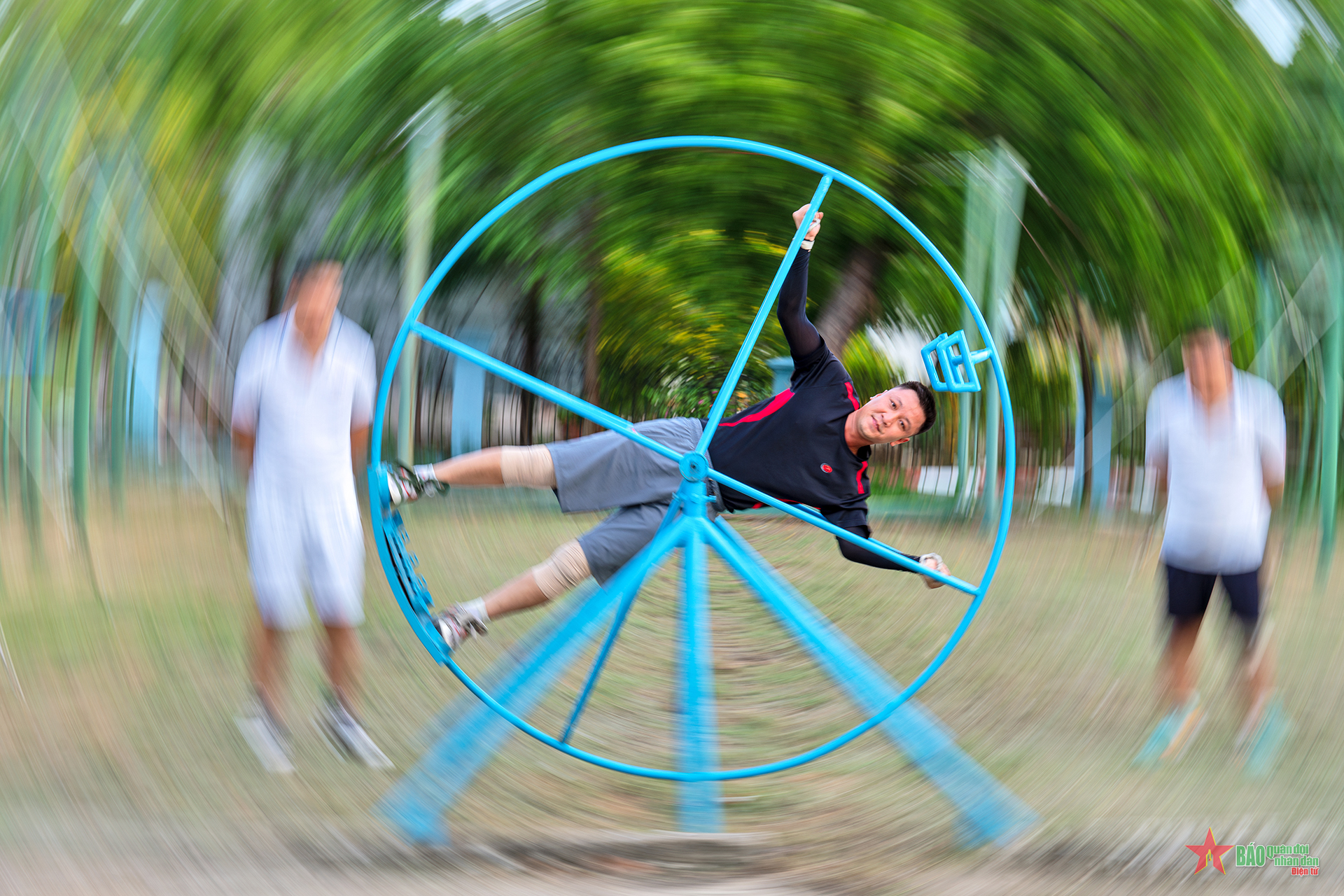 Rèn luyện sức khỏe sẵn sàng chiến đấu của phi công Trung đoàn 937